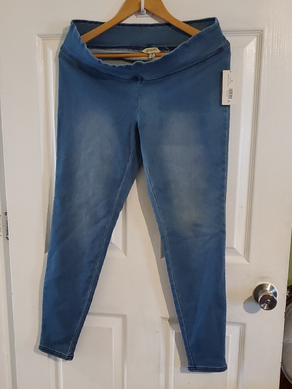 Destination Maternity Blue Jeggings